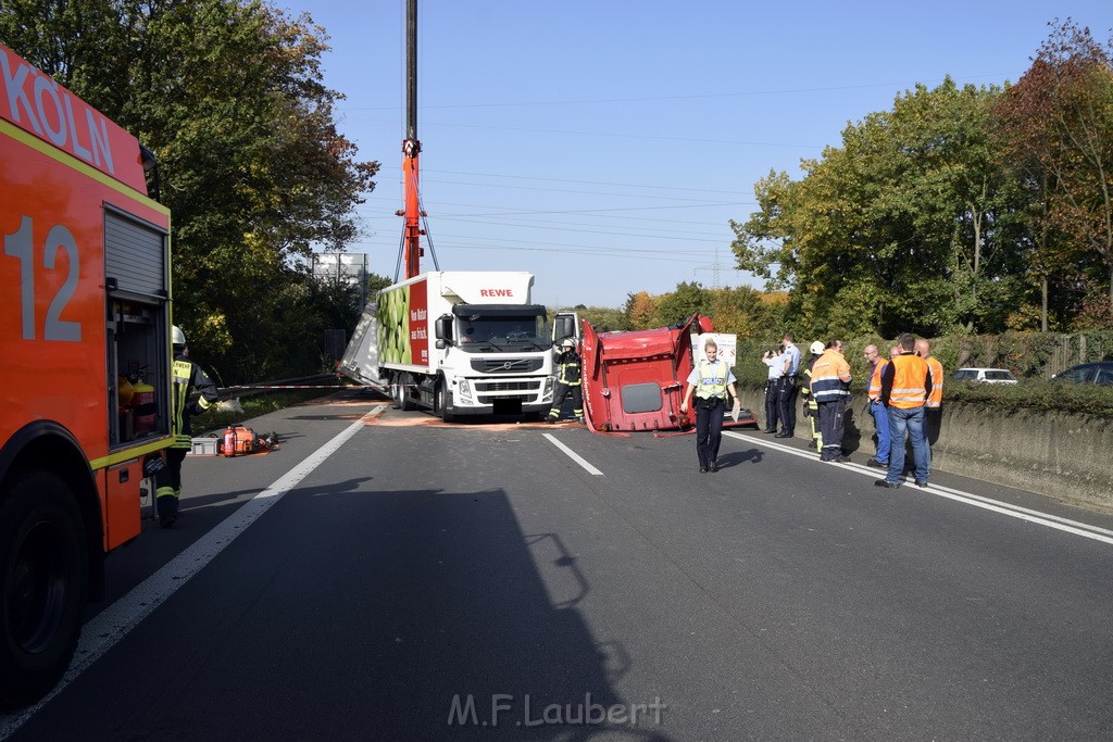 Schwerer VU PKlemm A 57 Rich Innenstadt Hoehe Koeln Chorweiler P016.JPG - Miklos Laubert